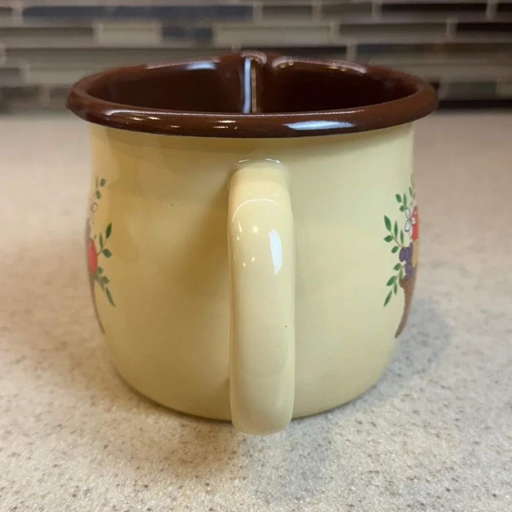 N/A vintage enamelware